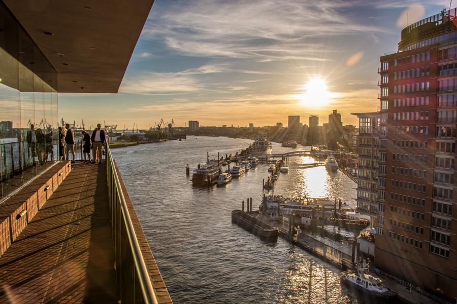 Elbphilharmonie Plaza