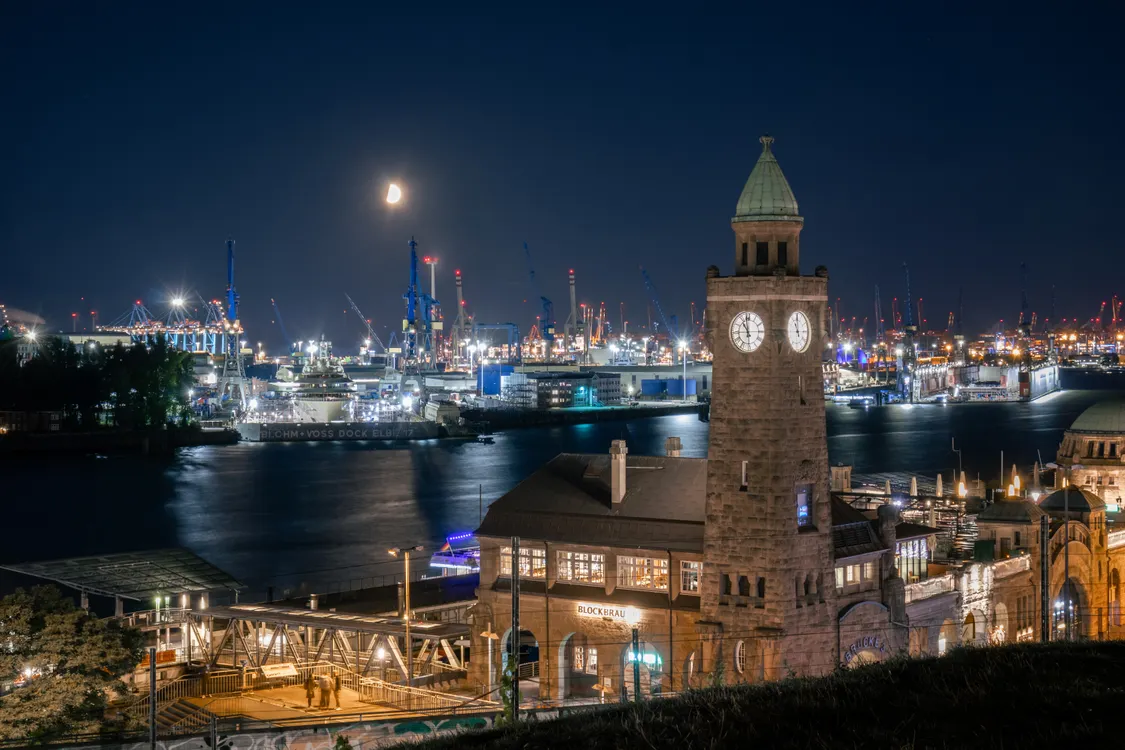 Landungsbrücken Pier 1