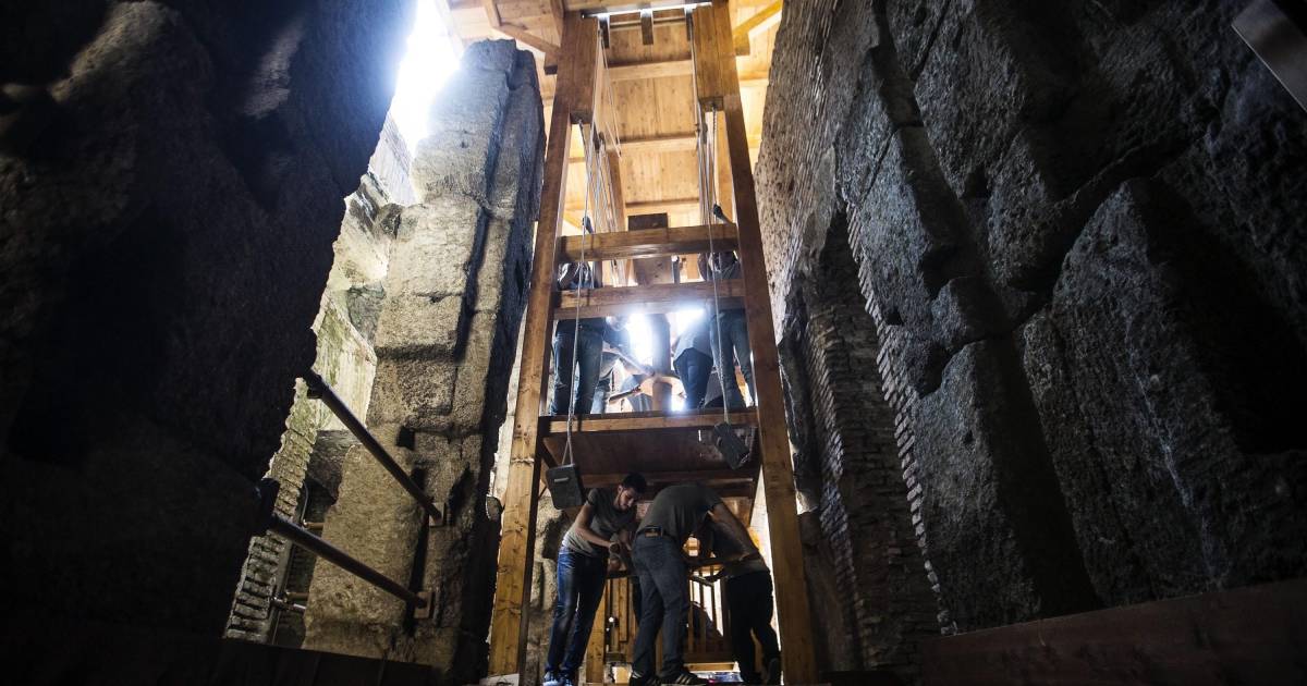 Reconstructed Gladiator Lift