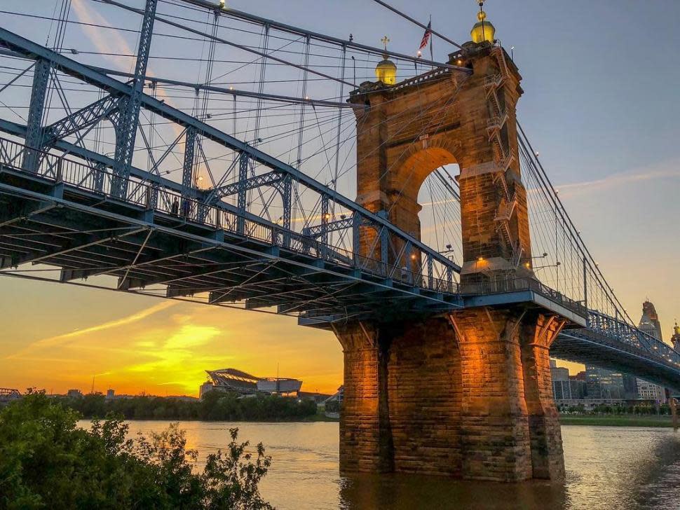 Roebling Suspension Bridge Vantage