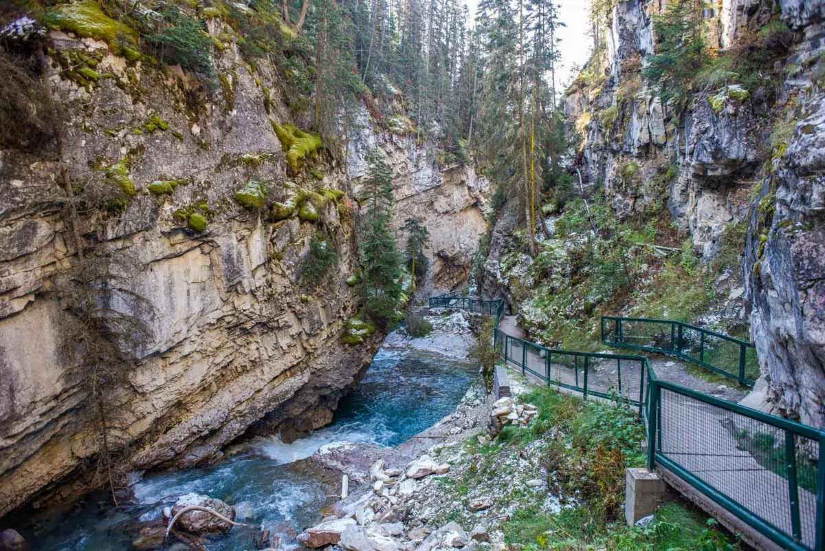 Calgary to Banff Bus Tour