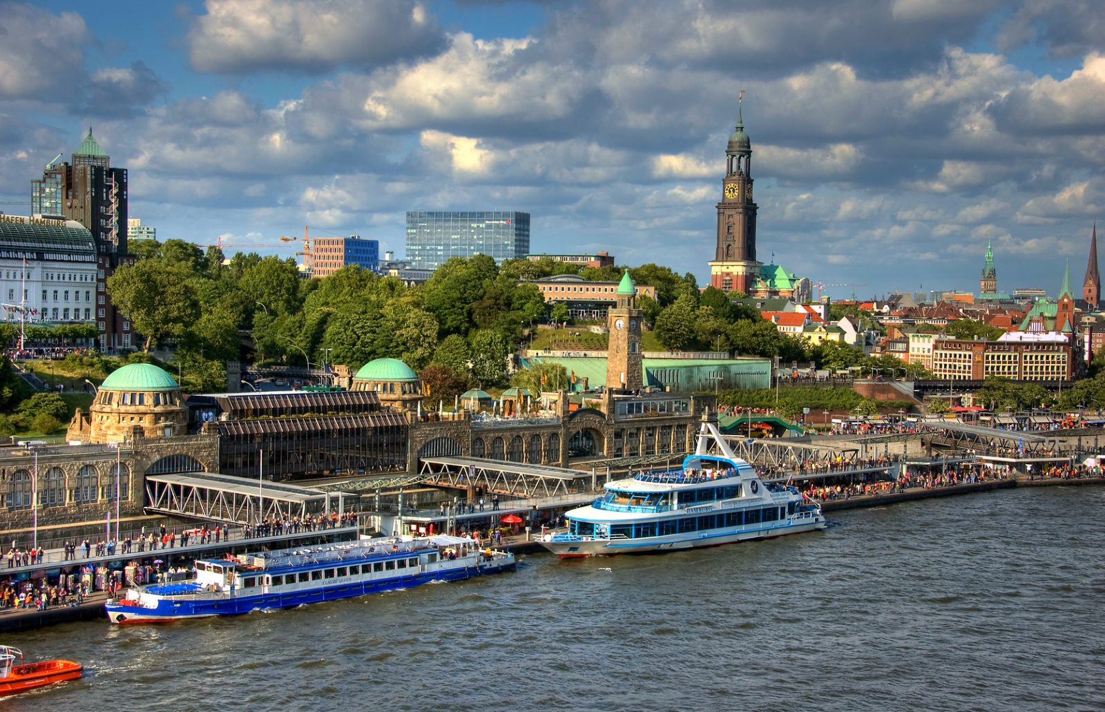 St. Pauli Piers