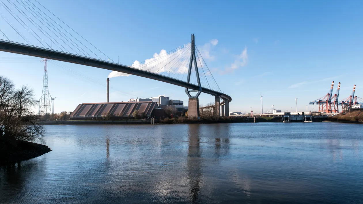 Köhlbrand Bridge