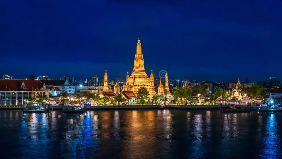 Wat Arun (Temple of Dawn)