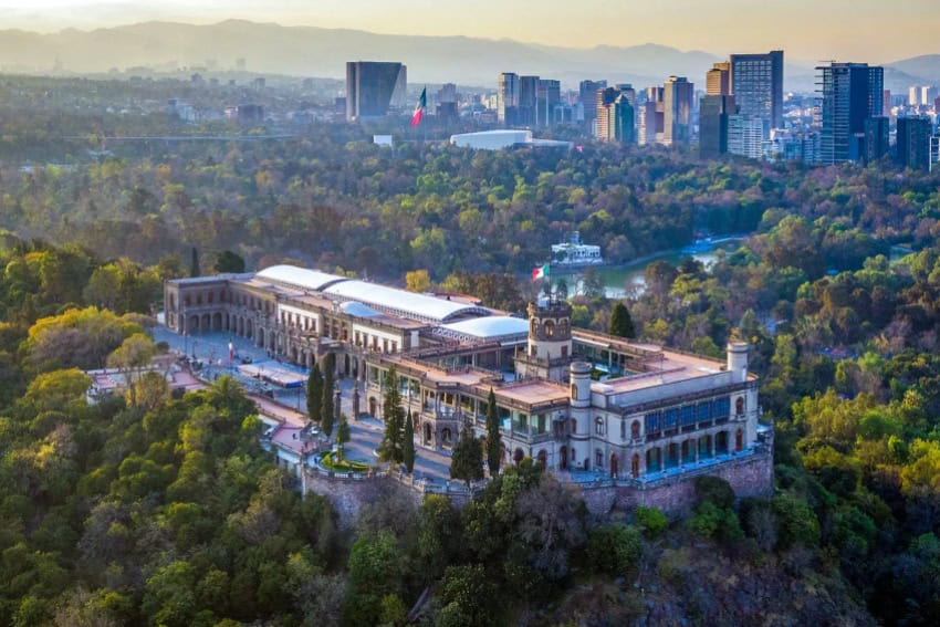 Chapultepec Castle and Anthropology Museum Tour