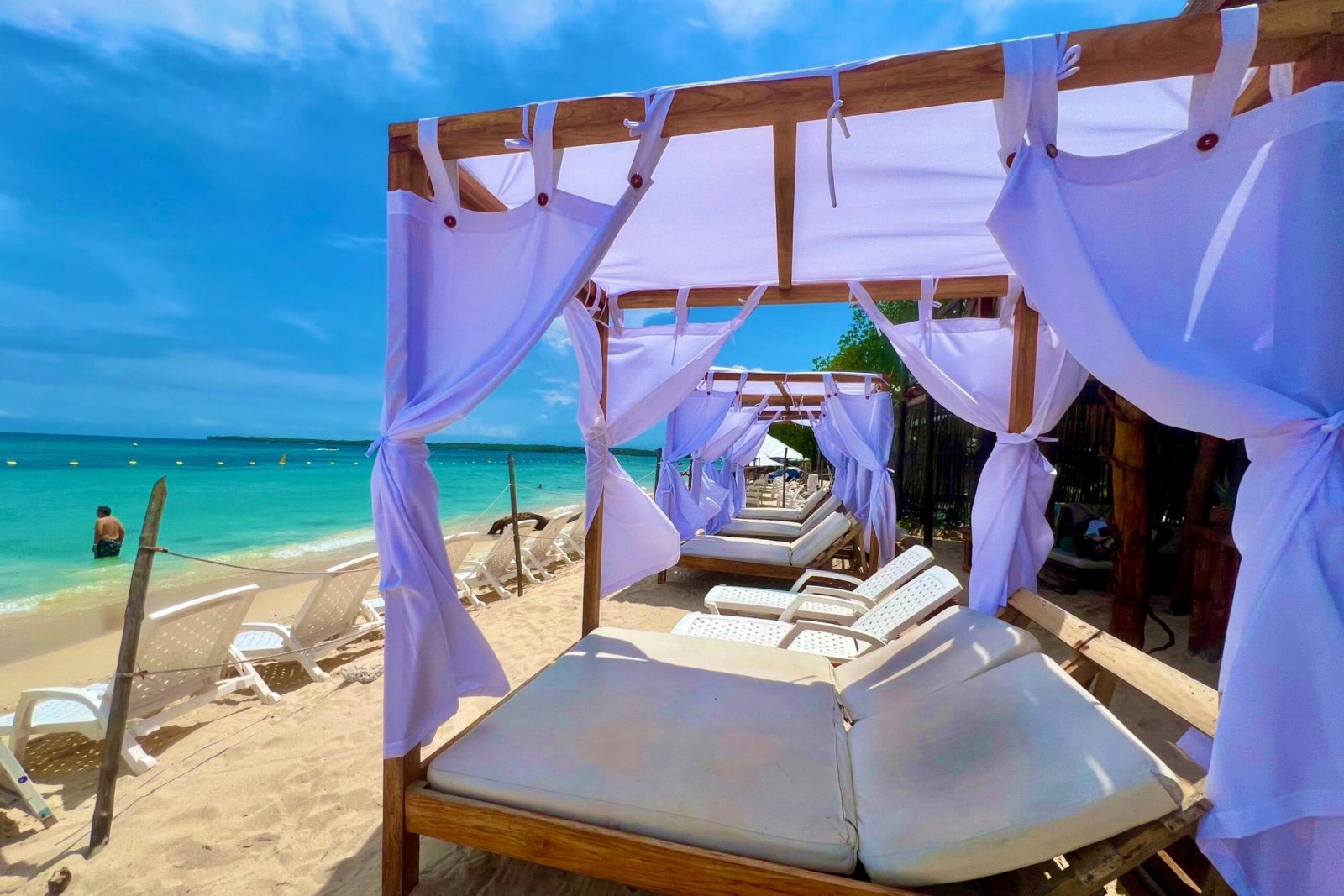 Playa Blanca Beach Club Cartagena