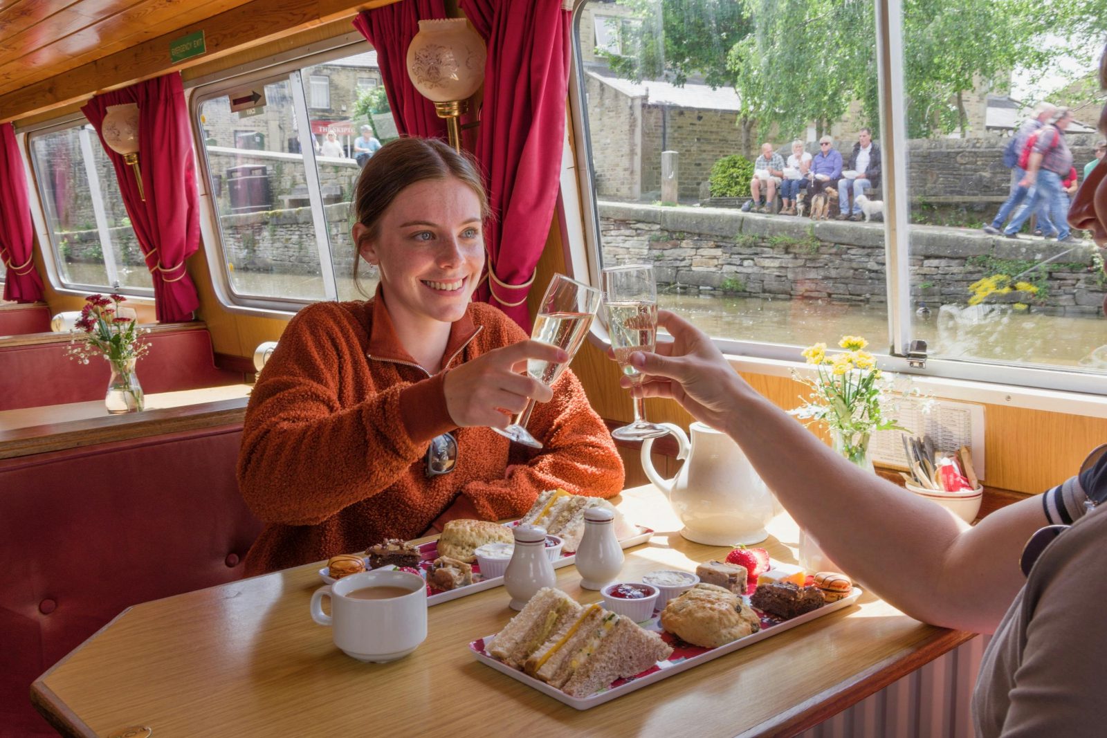 Skipton Canal Afternoon Tea Cruise