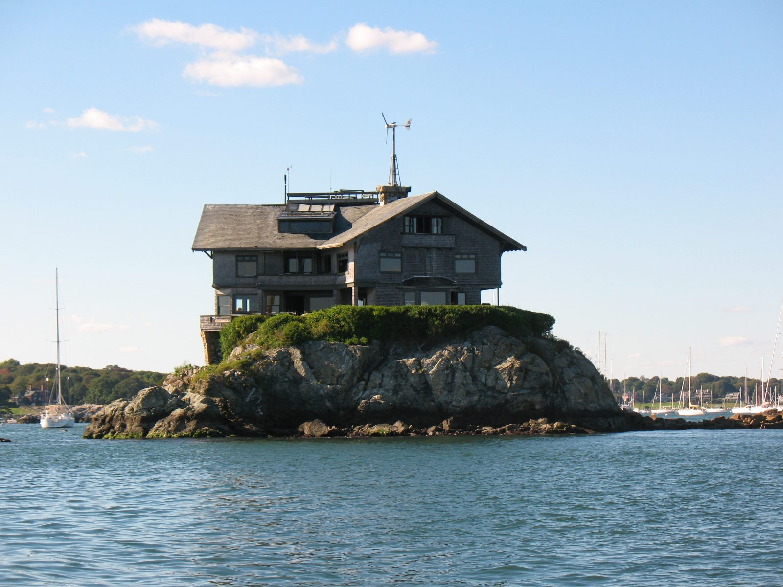 Clingstone House