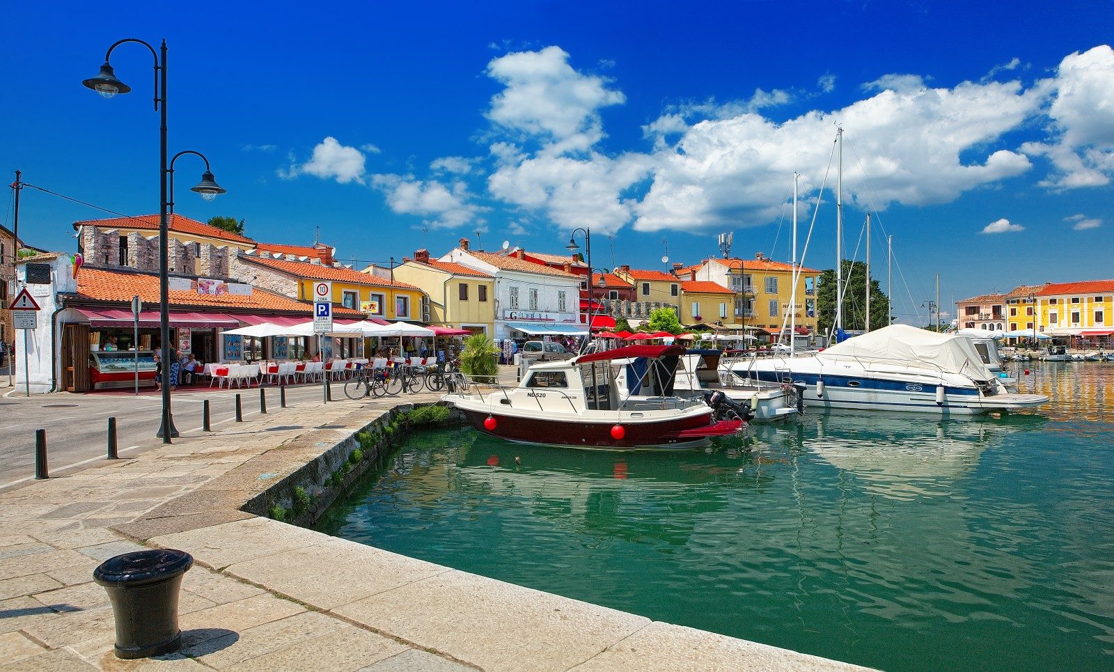 Mandrač Harbor