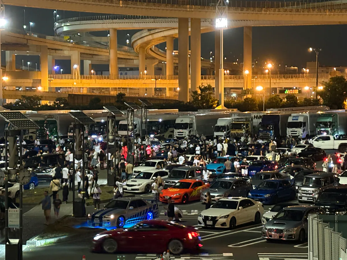 Daikoku PA Night Meetup Tours