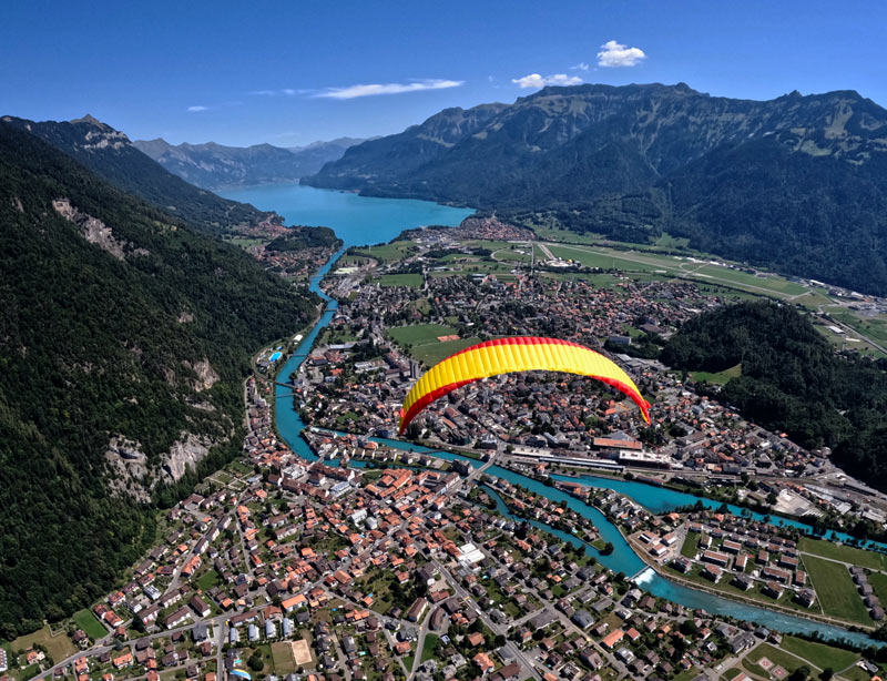 Tandem flight over the lakes