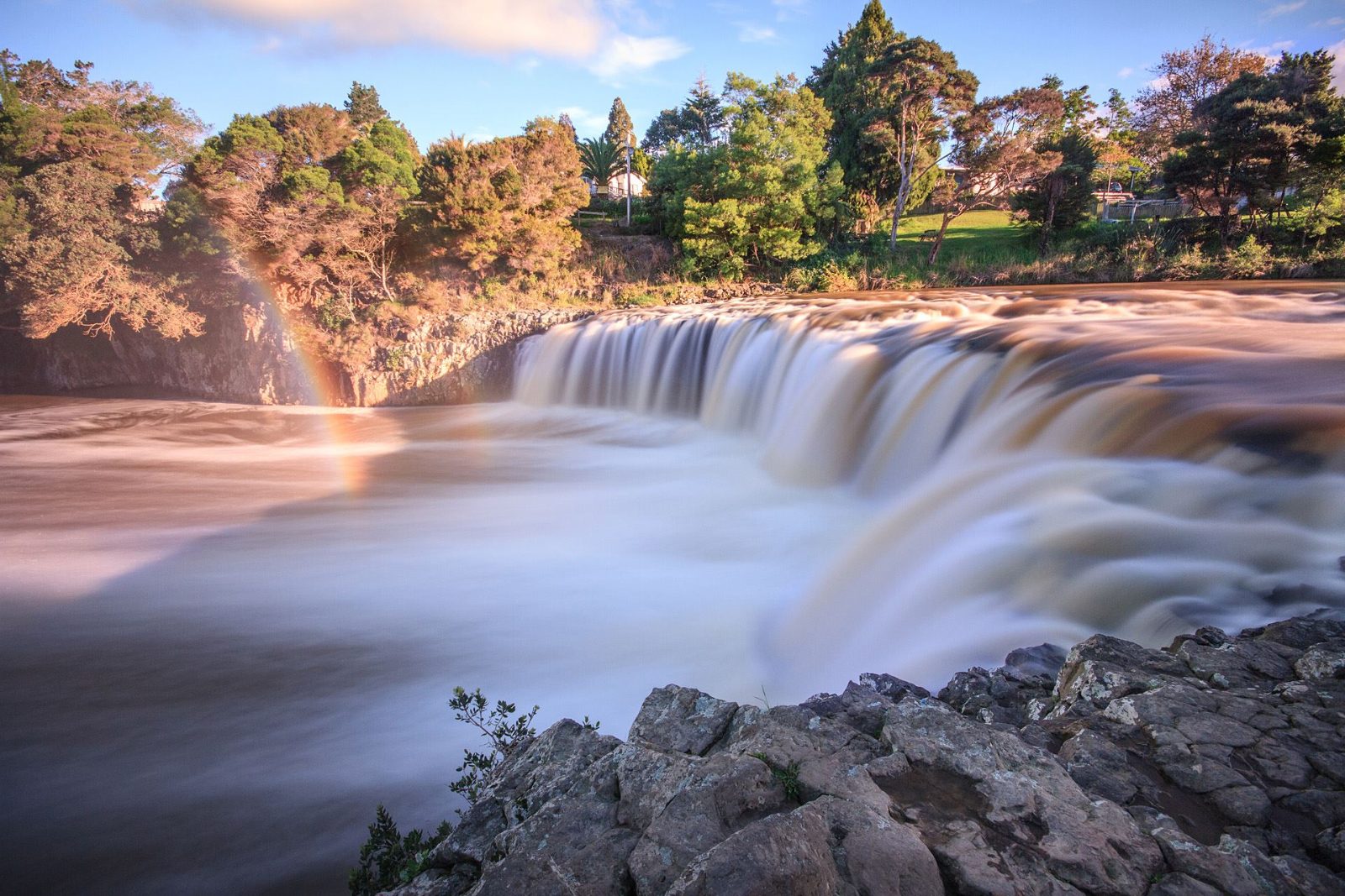 Haruru Falls