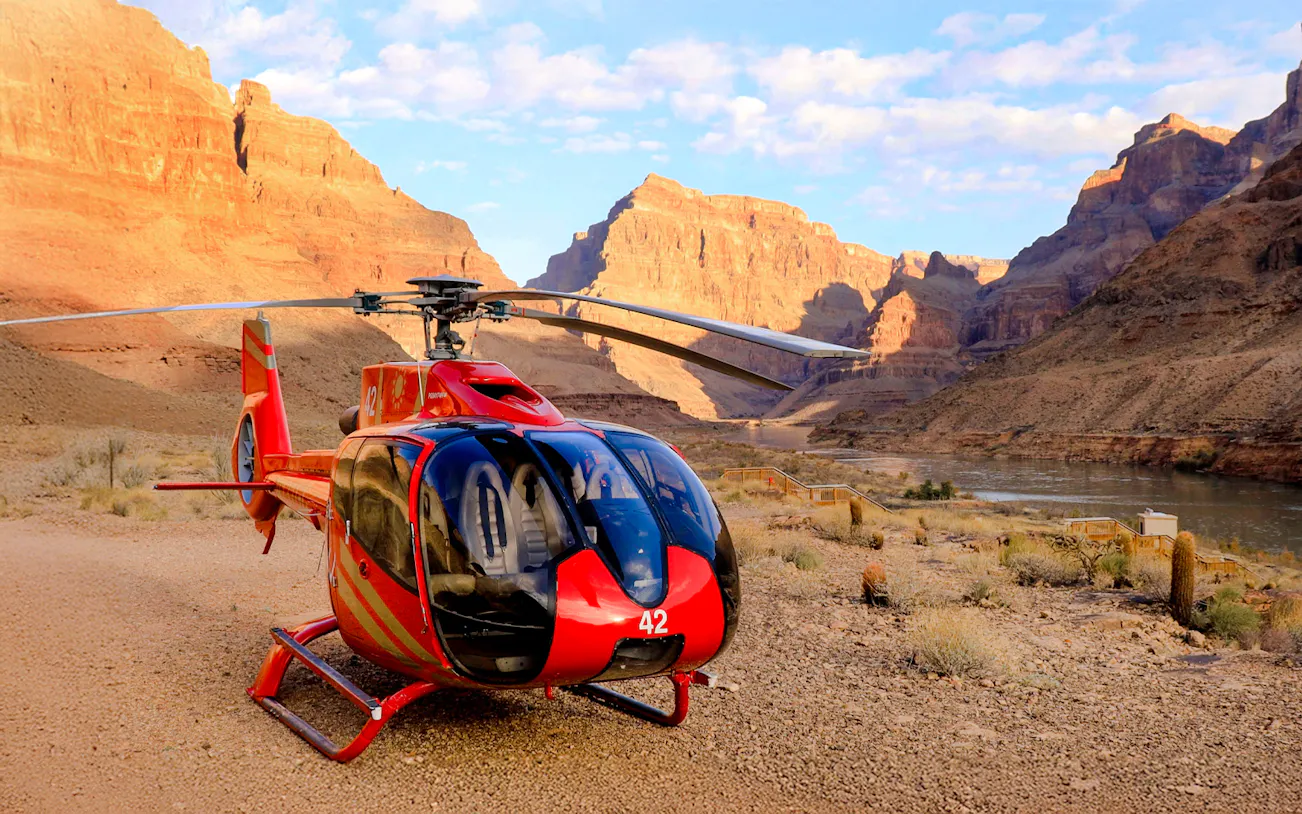 Grand Canyon Helicopter Tour to Bottom