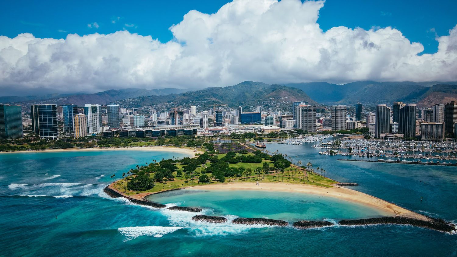 Ala Moana Beach Park Shoreline