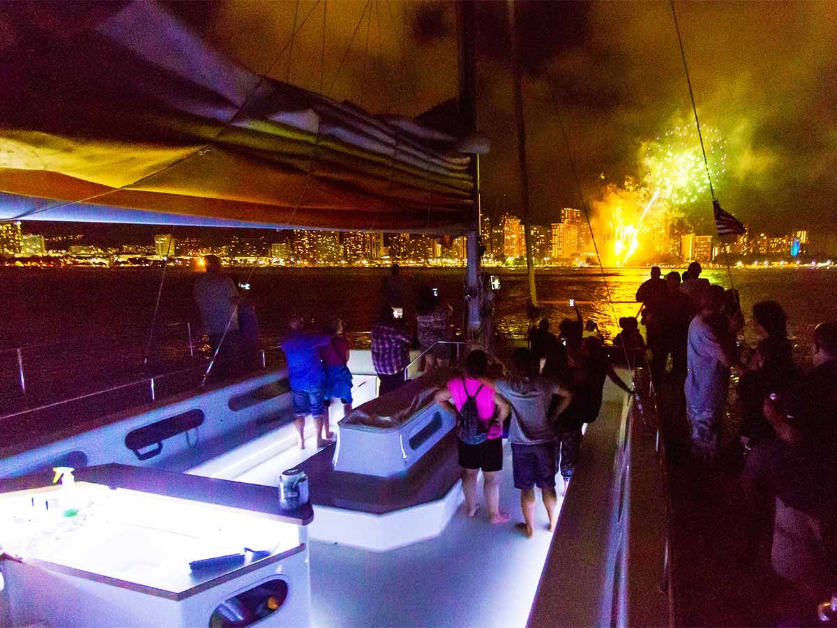 Waikiki Boat Tour Fireworks