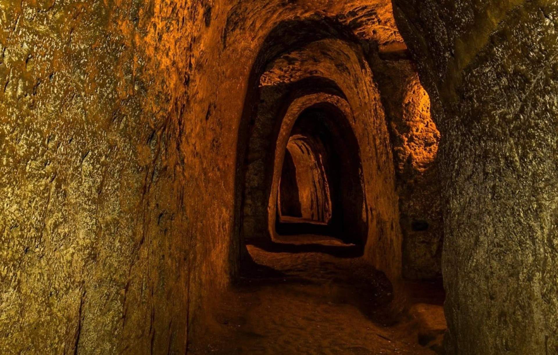 Ben Dinh Tunnels