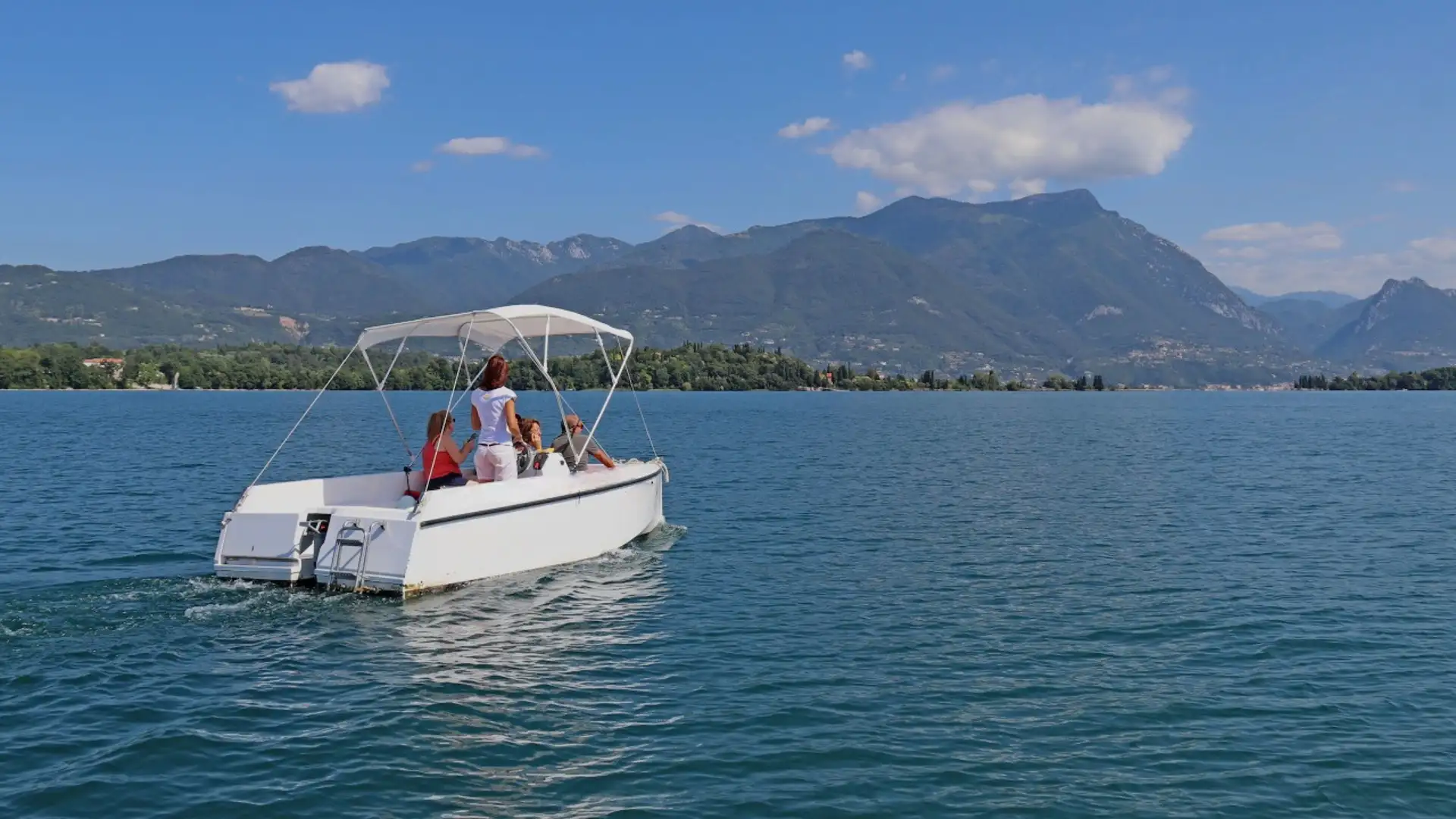 Your experience at Sirmione Boat Rental No License