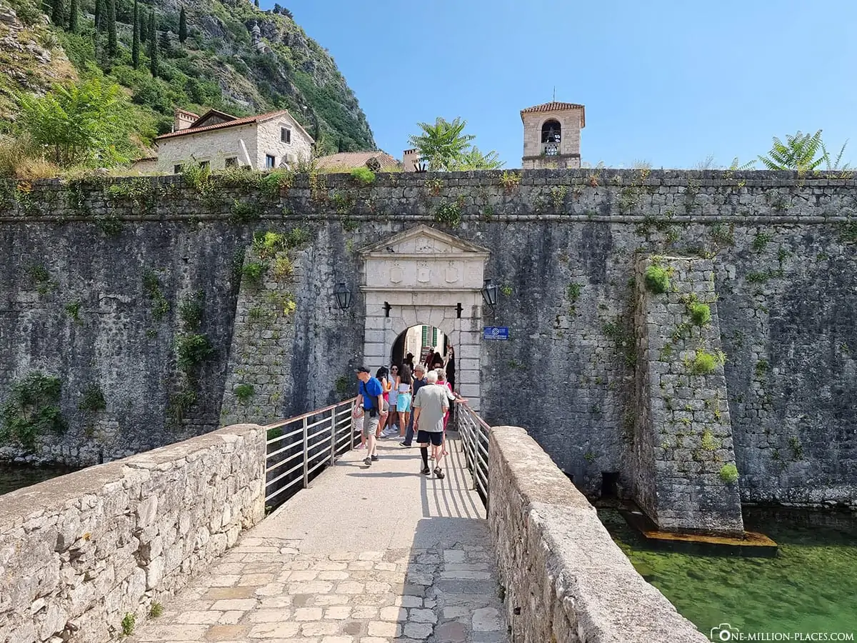 Sea Gate