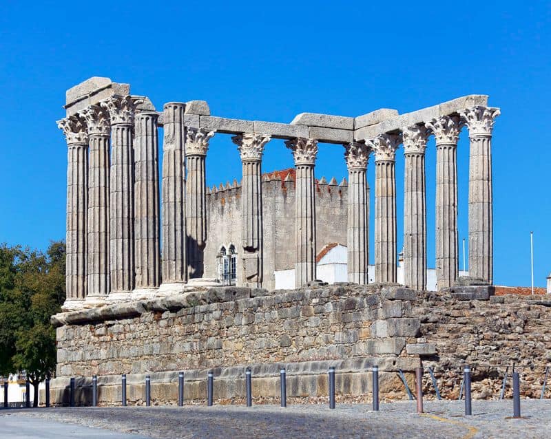 Évora Day Trip from Lisbon Overview