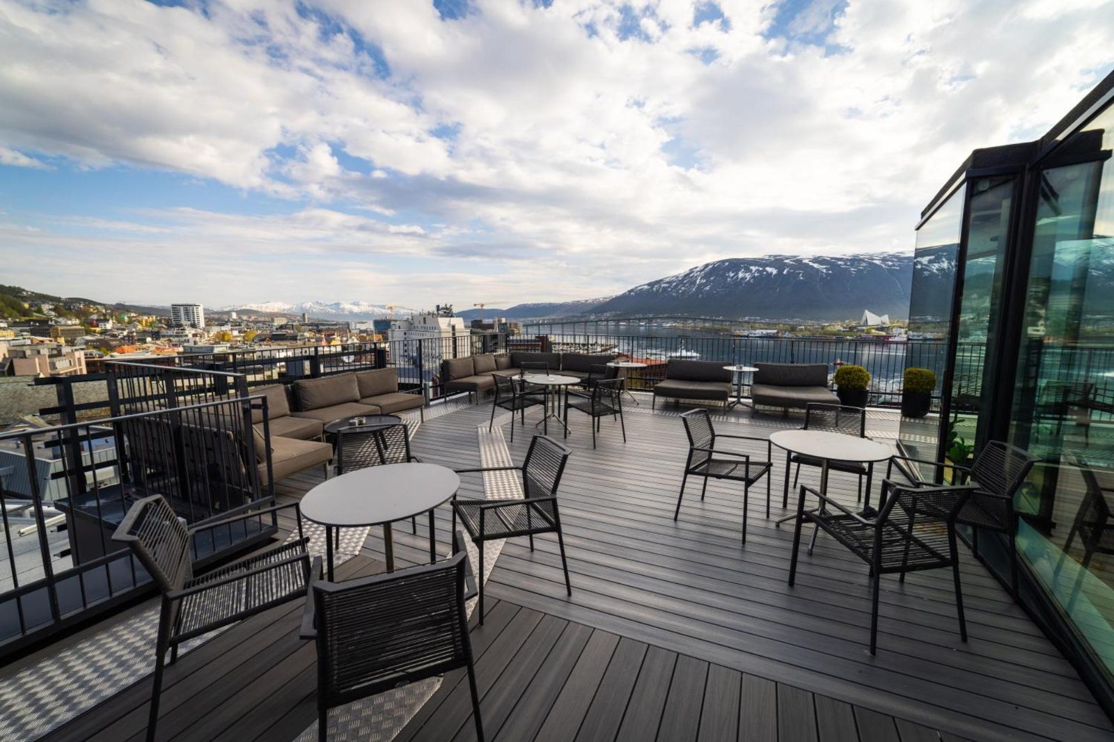 Clarion Hotel The Edge
