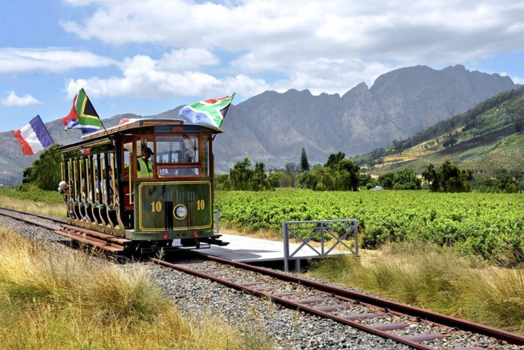 Hop on Hop Off Stellenbosch Wine Tour