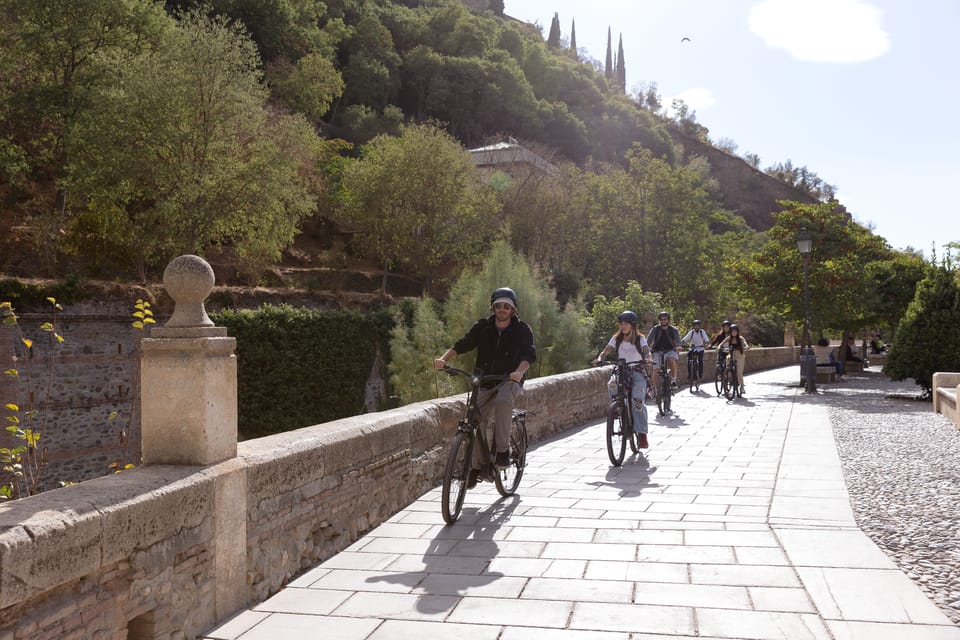 Your experience at Albaicin and Sacromonte Electric Bike Tour