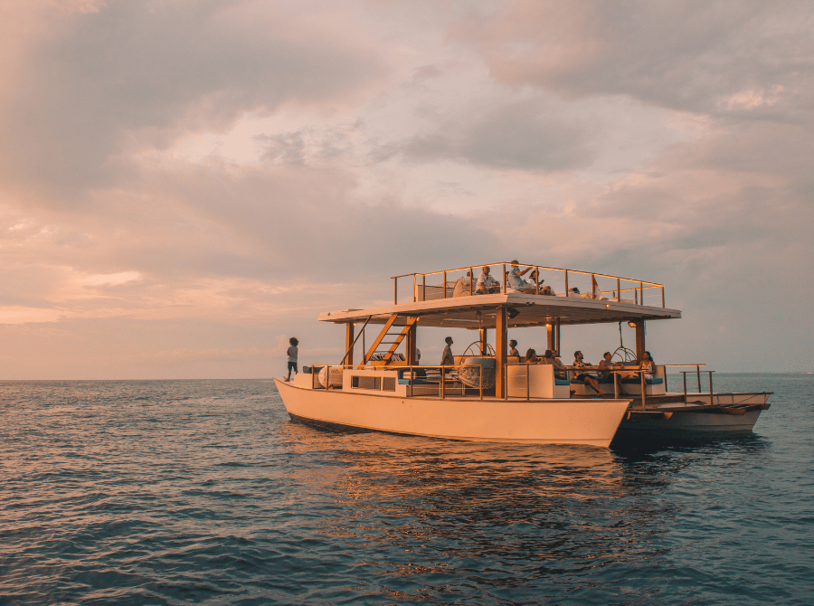 Your experience at Fast Boat Senggigi to Bali