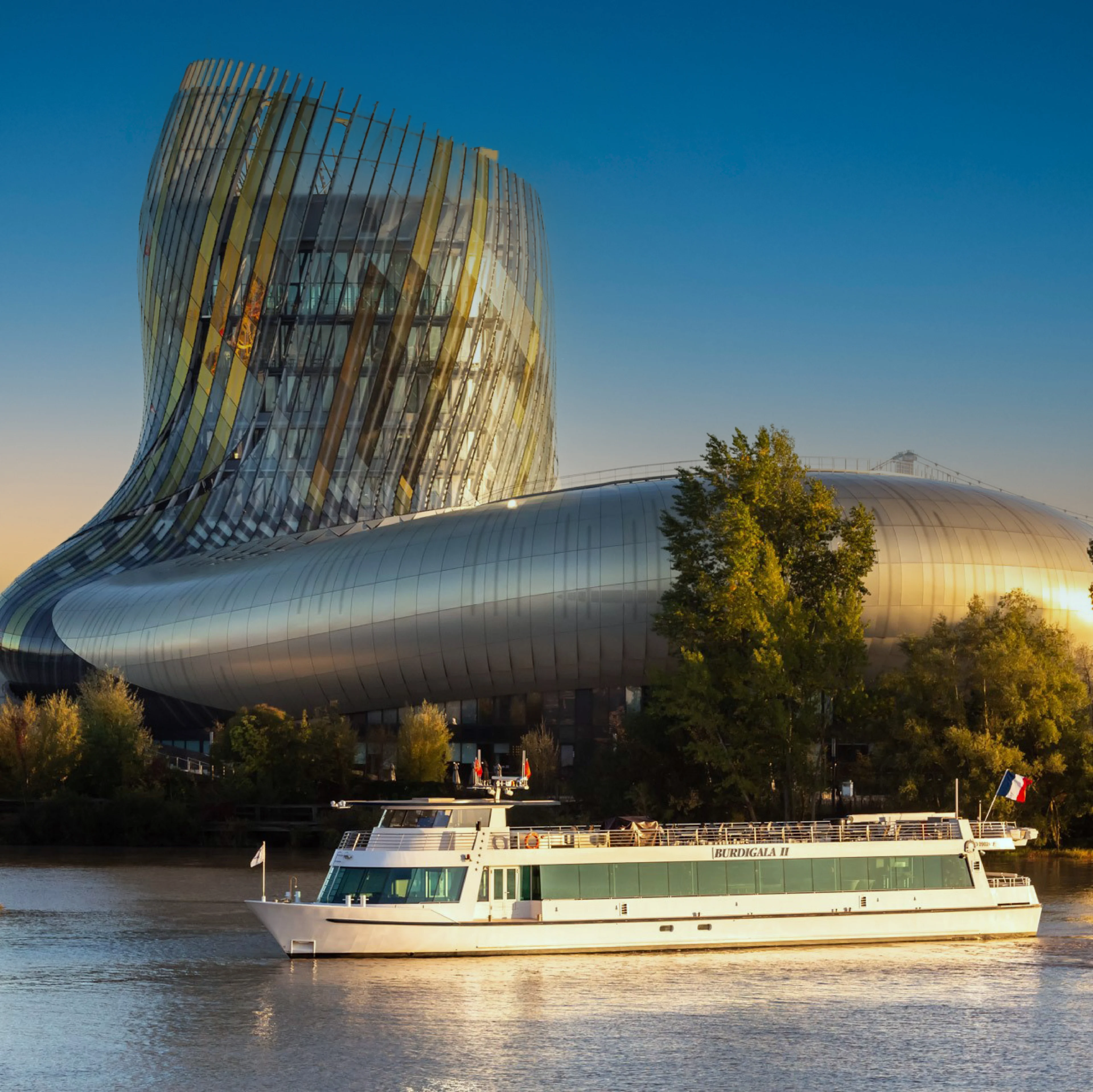 Bordeaux Boat Tour