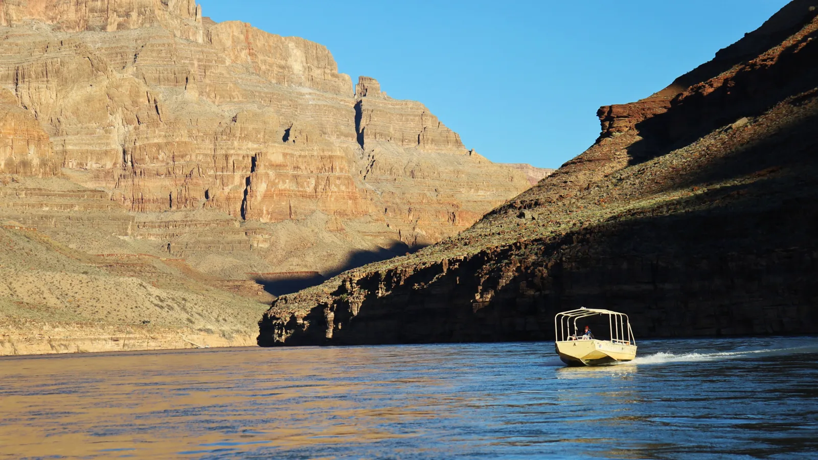 Colorado River Pontoon Landing