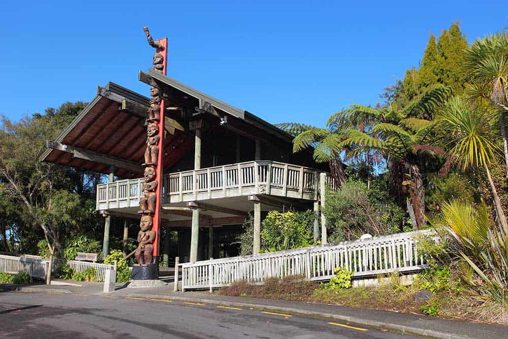 Arataki Visitor Centre