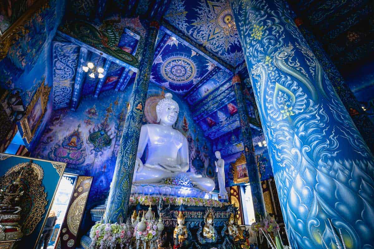 Your experience at Chiang Rai White and Blue Temple Tour