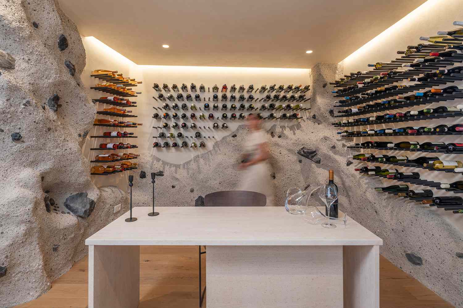 Assyrtiko Cellar