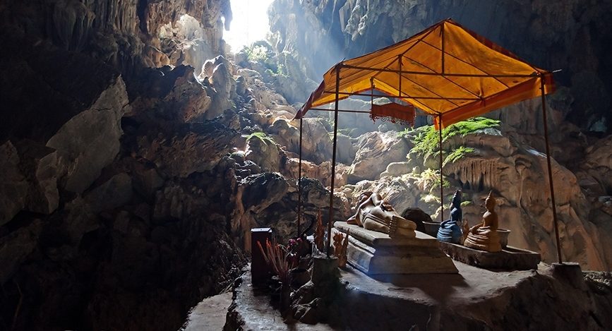 Tham Bua Bok