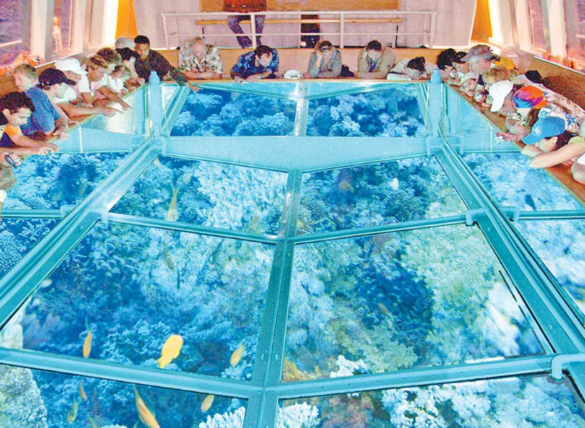 Your experience at Glass Bottom Boat Menorca