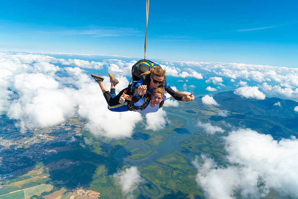 Tandem Skydive Cairns