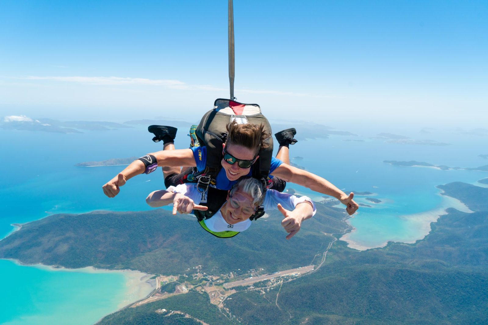 Experience Tandem Skydive Cairns Over the Reef