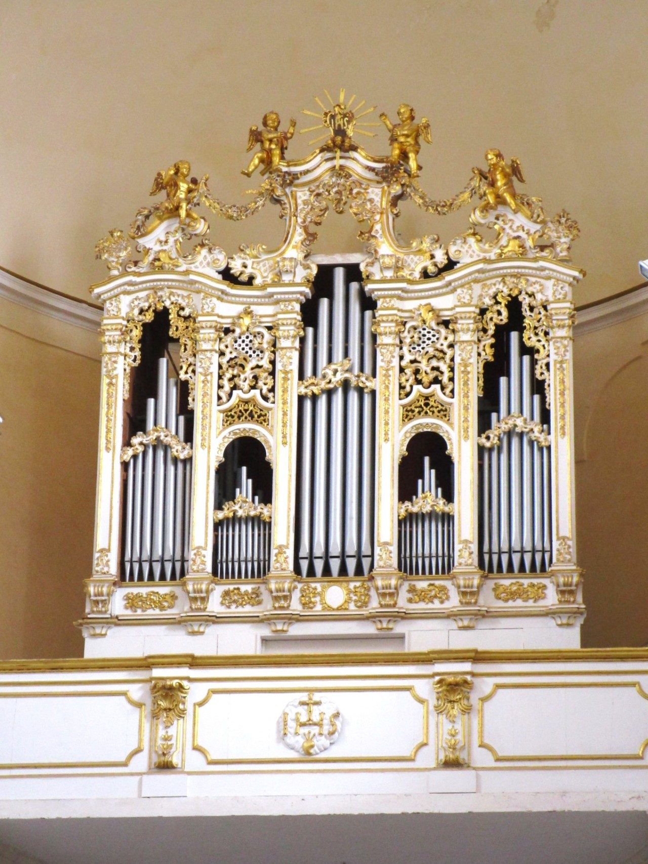 Two Baroque Organs