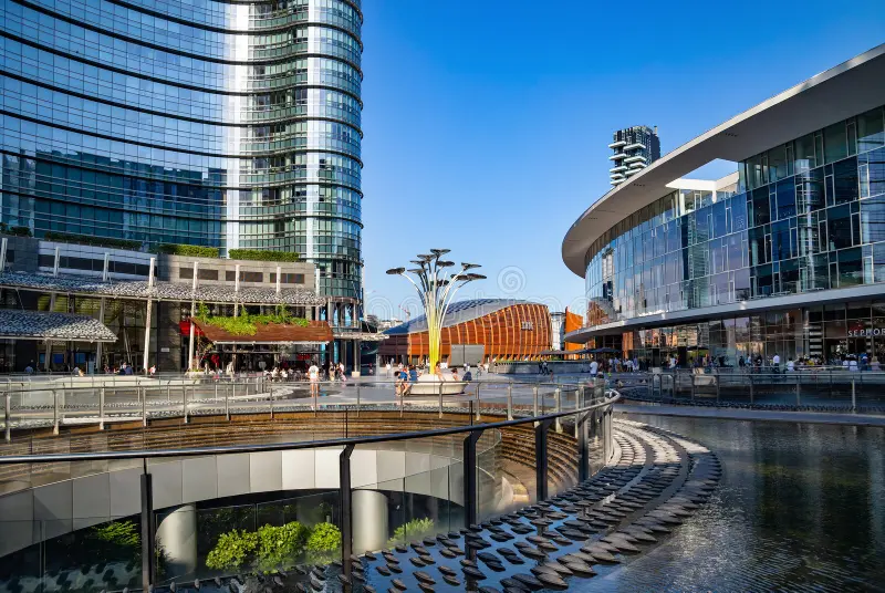 Piazza Gae Aulenti