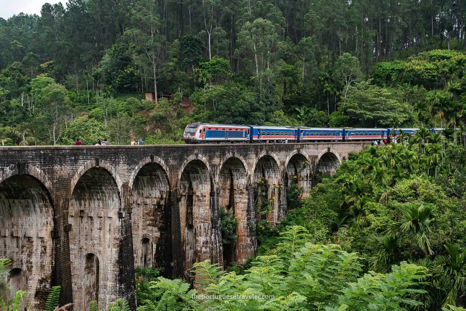 Nine Arches Bridge Tour Experience