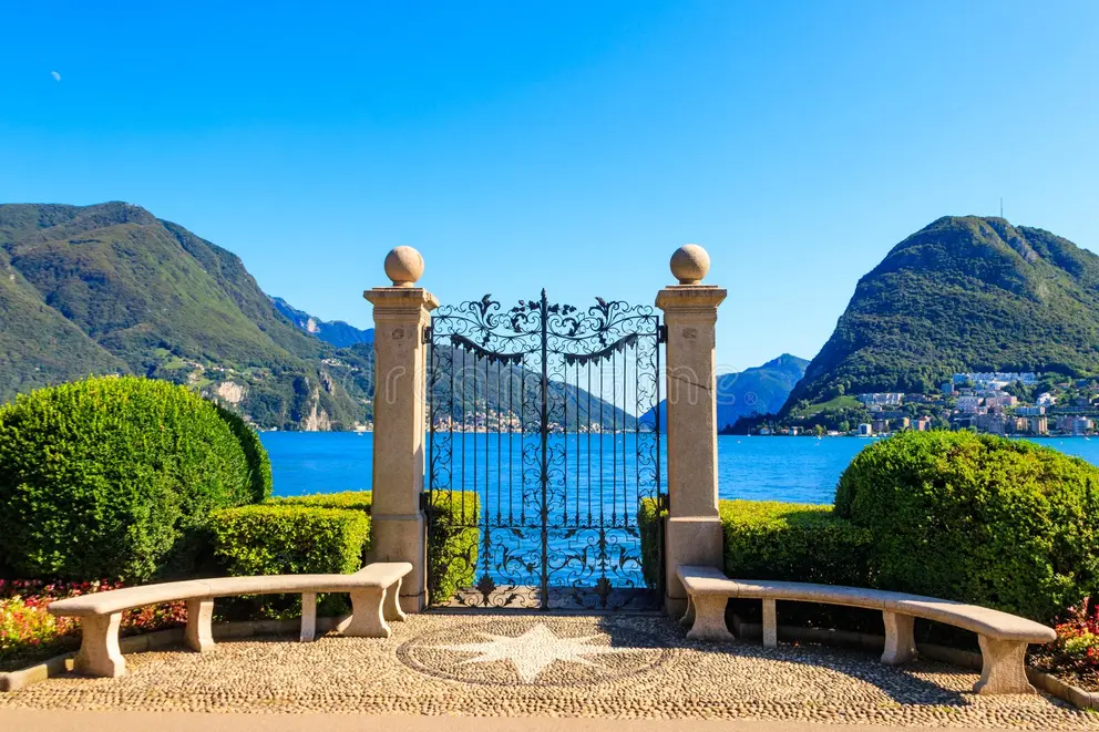 Parco Ciani Lakeside Gate