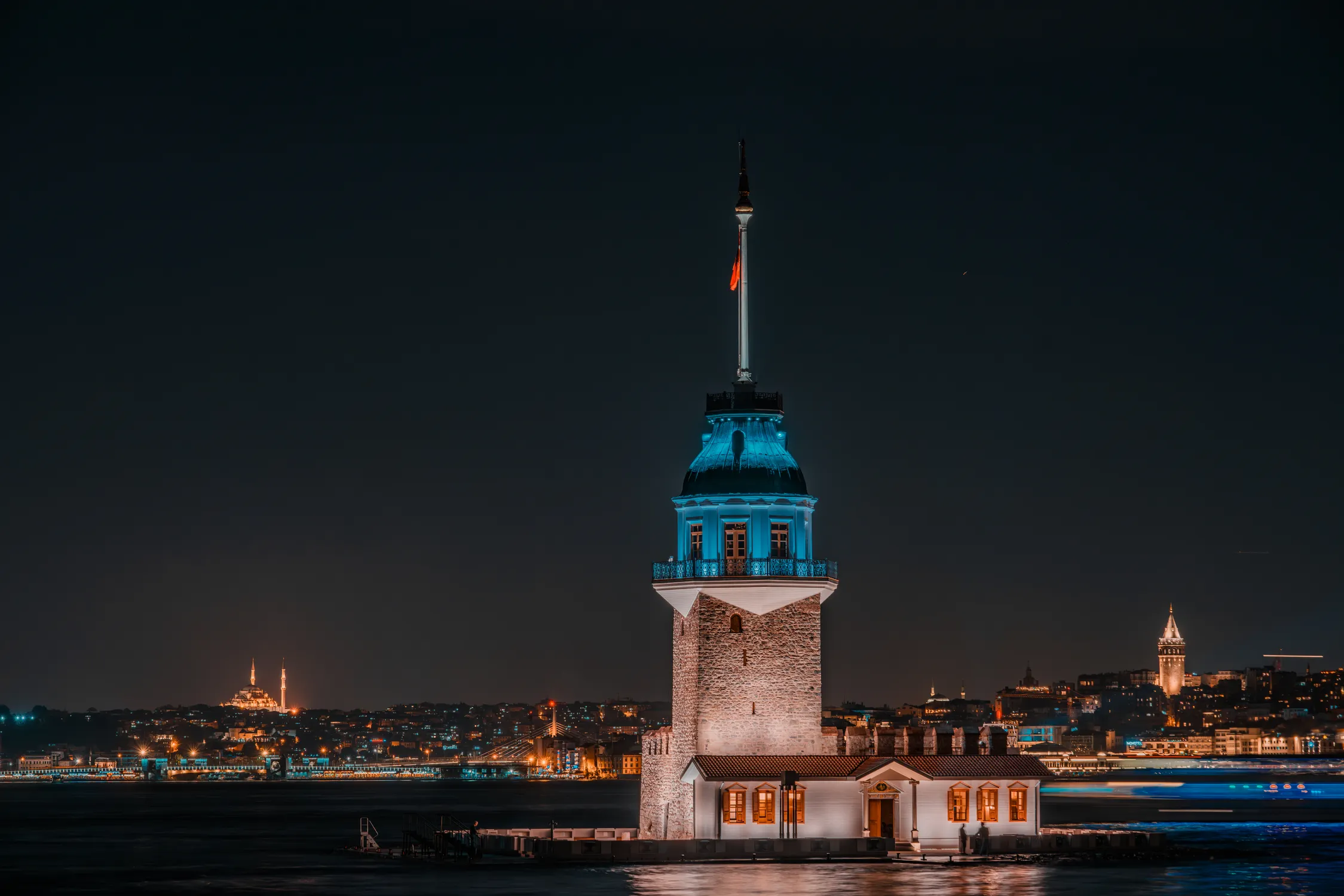 Maiden's Tower (Kız Kulesi)