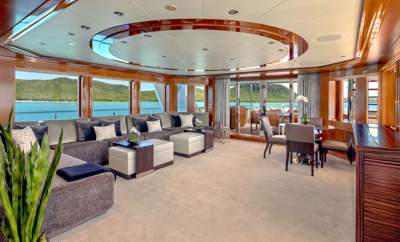 The Panoramic Window Lounge