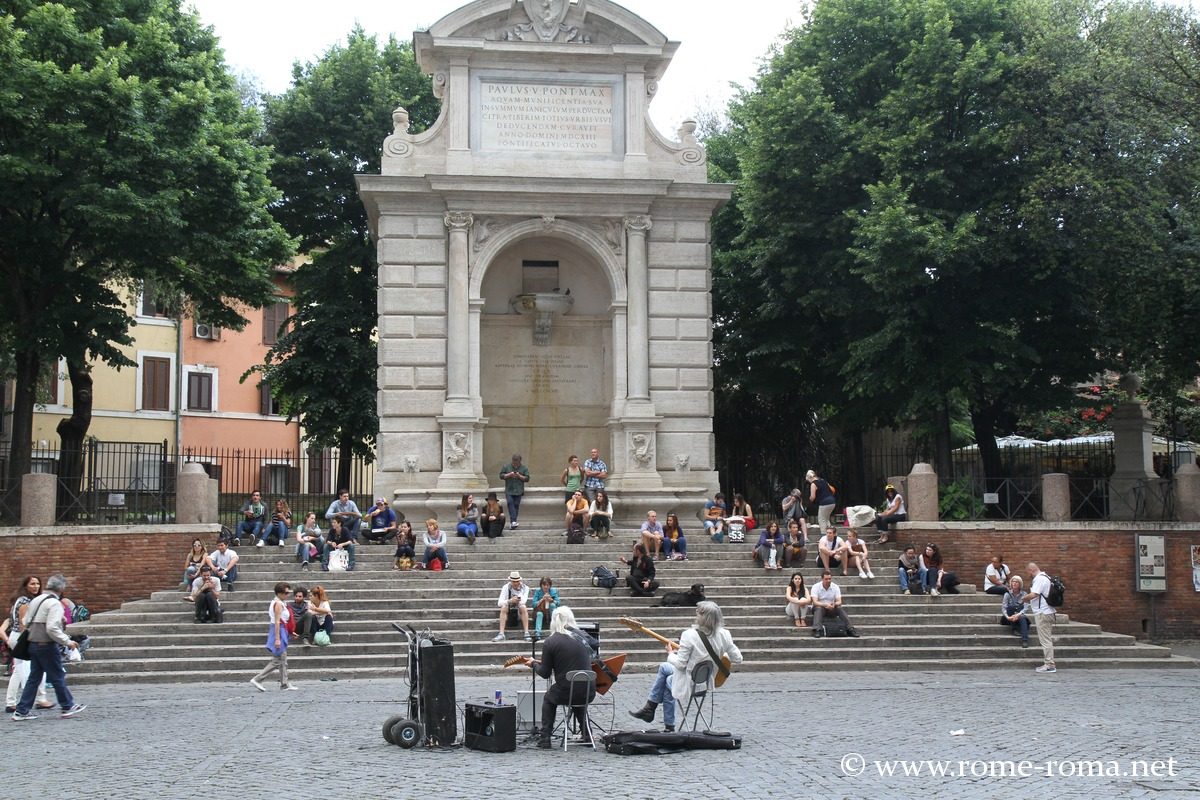 Piazza Trilussa