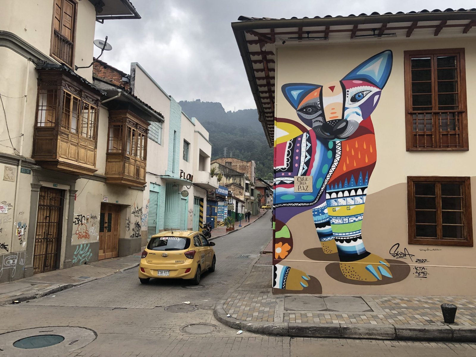 Bogota Street Art Tour in La Candelaria