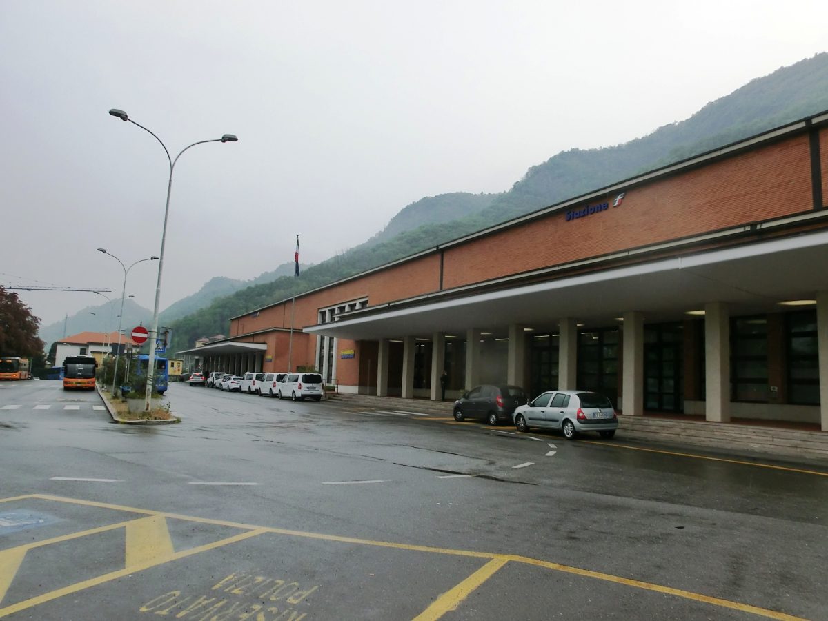 Como San Giovanni Station