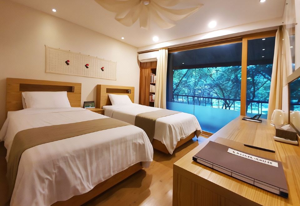 Hotel Jeonggwanru