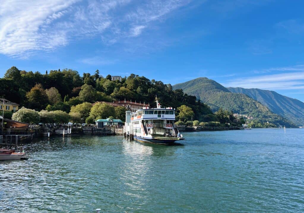 Lakeside Cruise