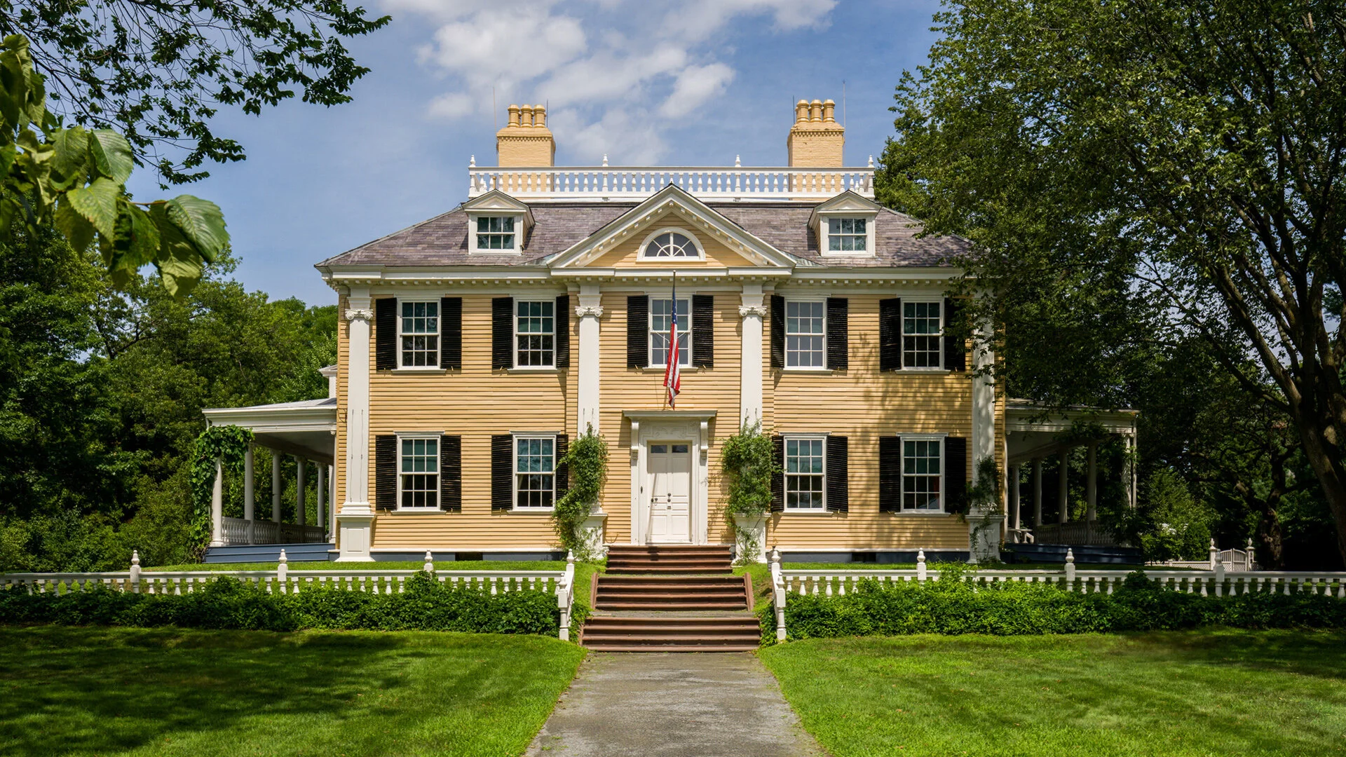 Longfellow House-Washington's Headquarters