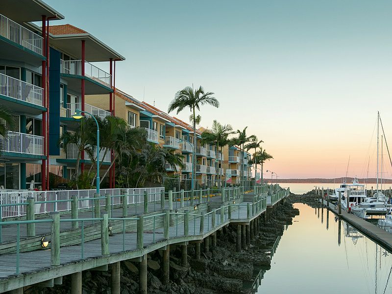 Floating Office, Great Sandy Straits Marina