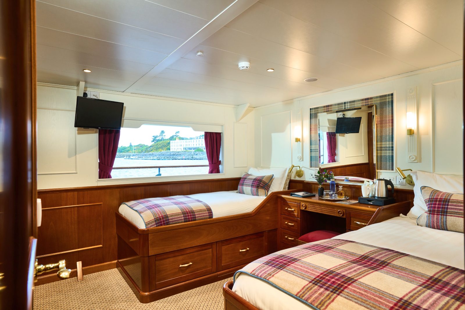 Main Cabin and Licensed Bar